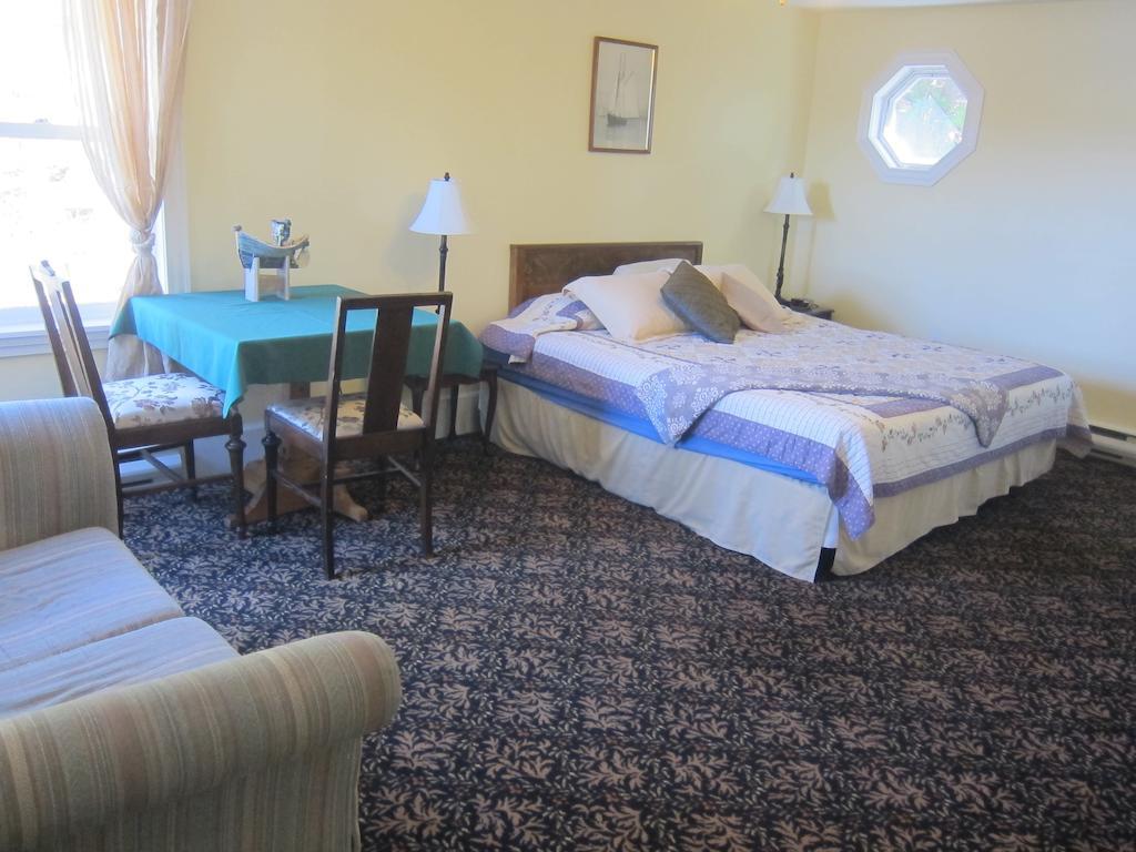Salmon River Country Inn Head of Jeddore Номер фото