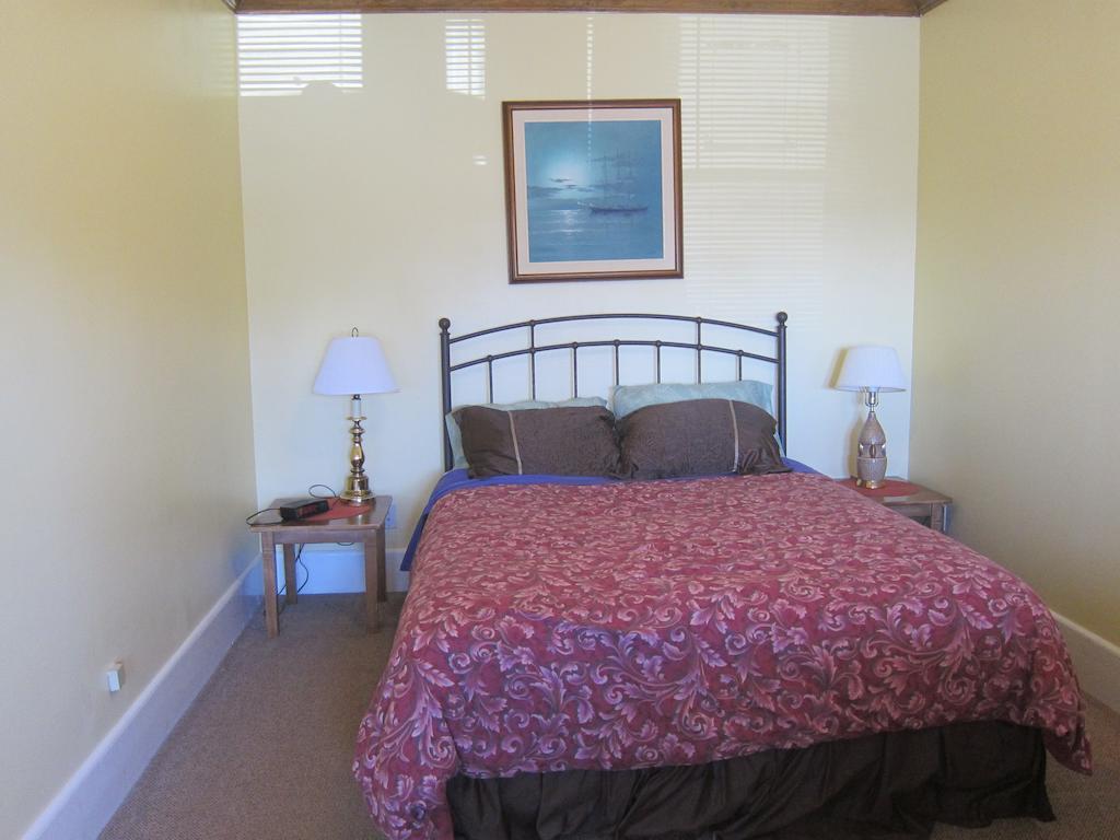 Salmon River Country Inn Head of Jeddore Номер фото