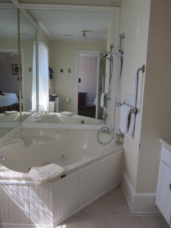 Salmon River Country Inn Head of Jeddore Номер фото