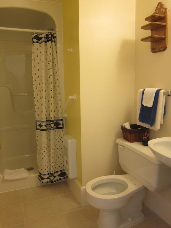 Salmon River Country Inn Head of Jeddore Екстер'єр фото